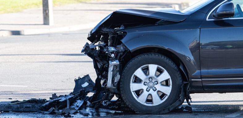 car with front end damage